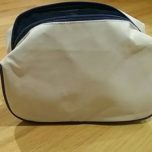 Cosmetic bag.❤5 for $10❤ - Picture 2 of 2